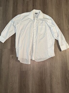 Van Heusen White Men's Button-Up Dress Shirt